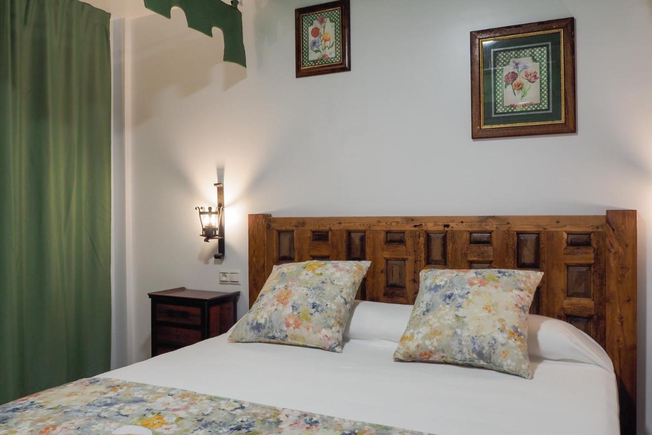 Posada Y Apartamentos Trebuesto De Guriezo Екстер'єр фото
