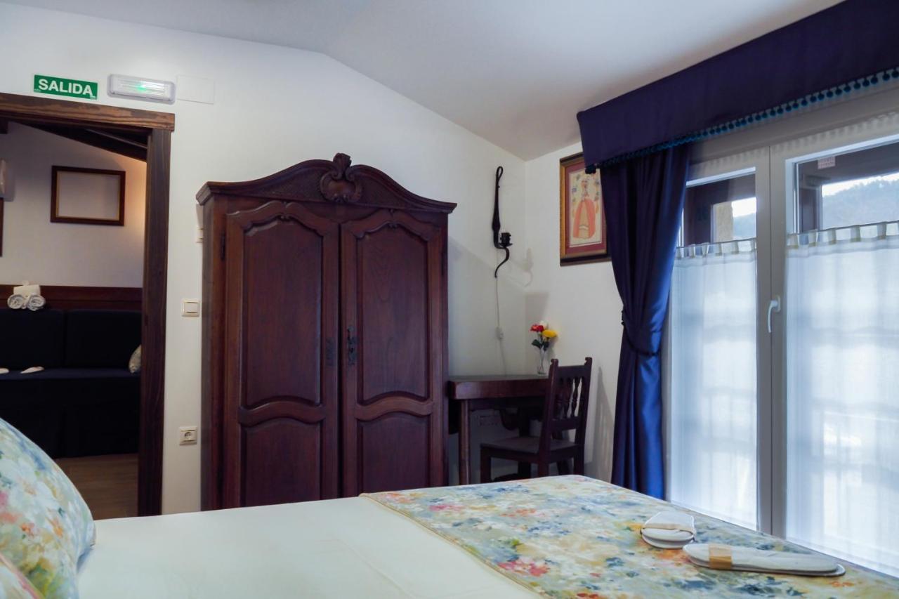 Posada Y Apartamentos Trebuesto De Guriezo Екстер'єр фото