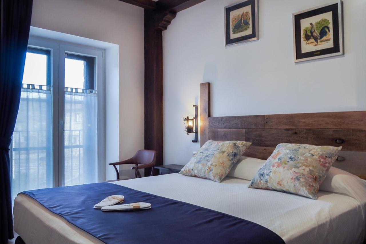 Posada Y Apartamentos Trebuesto De Guriezo Екстер'єр фото