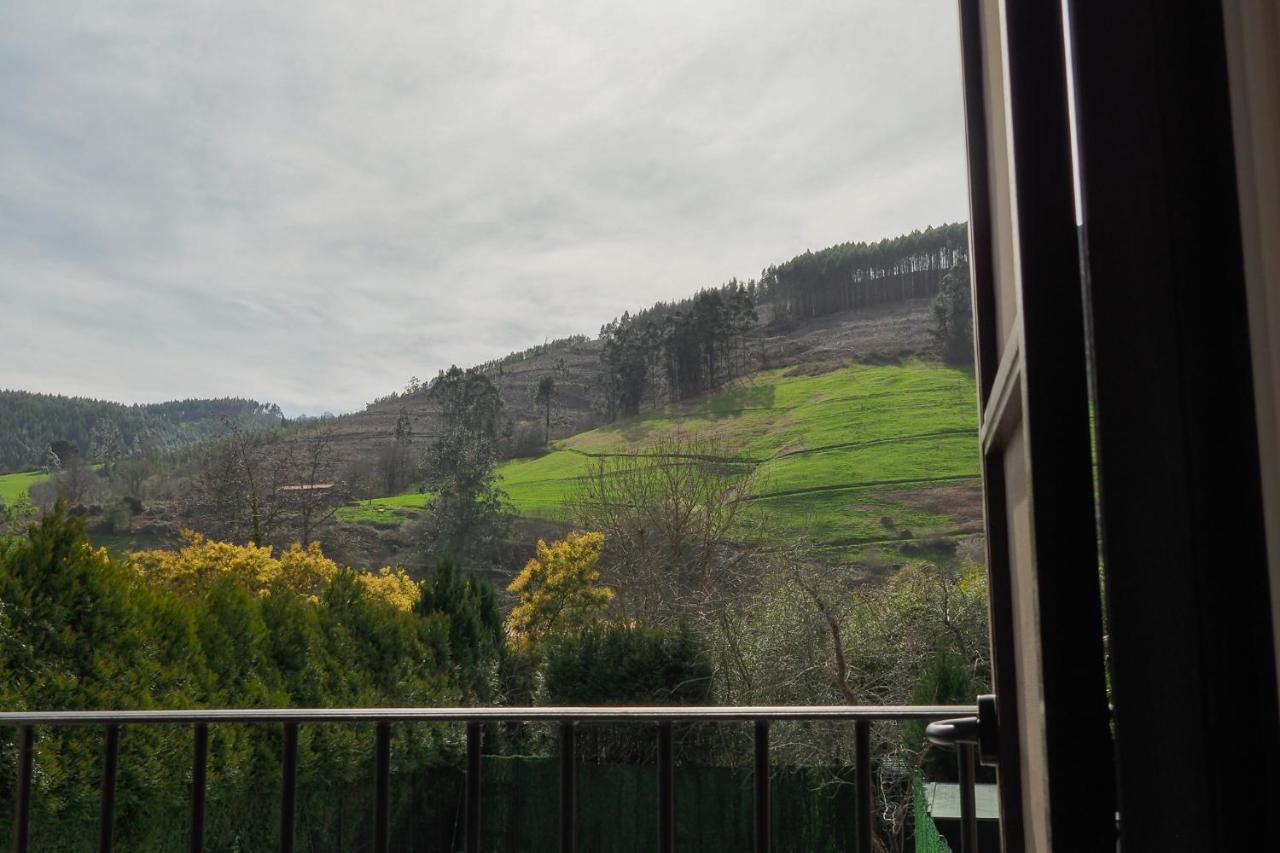 Posada Y Apartamentos Trebuesto De Guriezo Екстер'єр фото