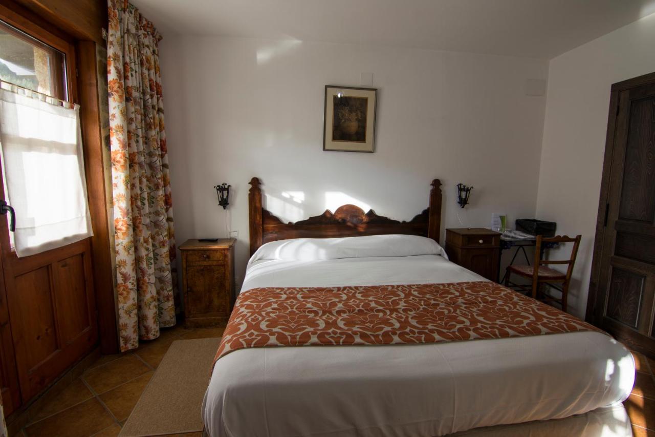 Posada Y Apartamentos Trebuesto De Guriezo Екстер'єр фото